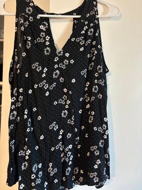GAP Black Floral V-Neck Tank Top